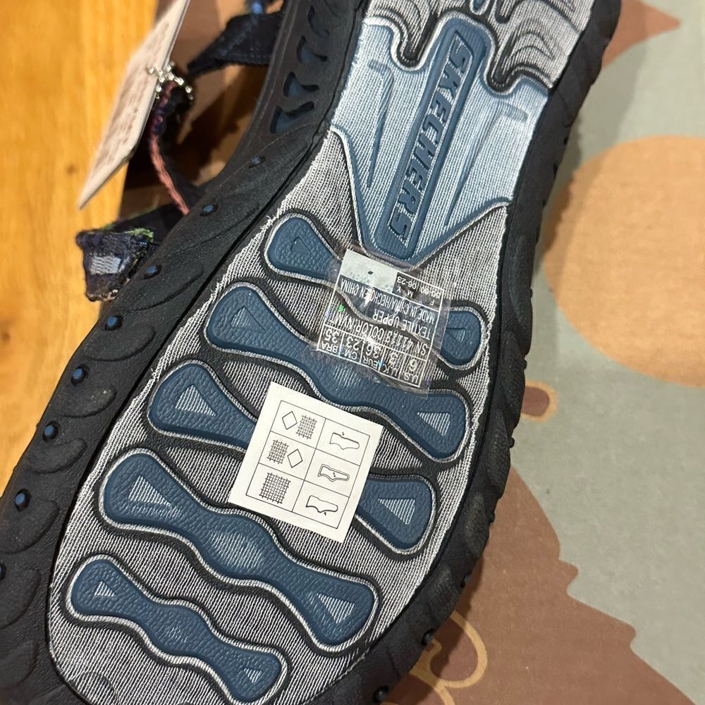 Skechers size 6 sandals machine washable vegan shoes - Picture 8 of 13